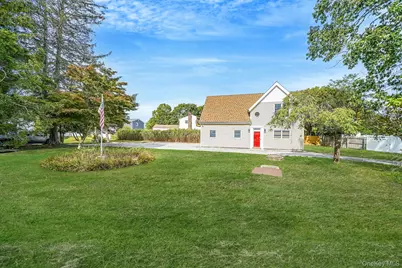 26 Bokel Road, Ronkonkoma, NY 11779 - Photo 2