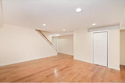 75 Beebe Avenue, Hempstead, NY 11550 - Photo 18