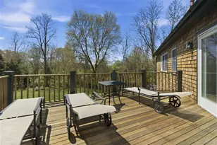 9 Locust Woods Dr, Shelter Island, NY 11964 - Photo 8