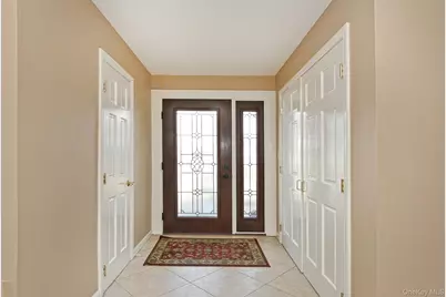 1968 Cynthia Lane, Merrick, NY 11566 - Photo 4