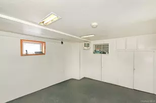 1968 Cynthia Ln, Merrick, NY 11566 - Photo 24