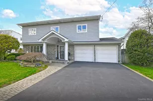 1968 Cynthia Ln, Merrick, NY 11566 - Photo 2