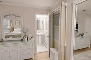 3421 Turf Rd, Oceanside, NY 11572 - Photo 38