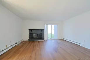 25 Pierces Rd, Newburgh, NY 12550 - Photo 8