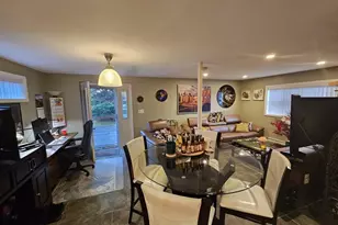 5 Ireland Pl, Copiague, NY 11726 - Photo 4