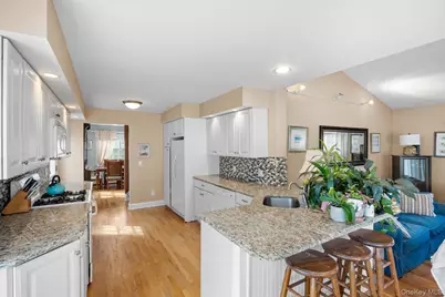 39 Bayview Avenue, Bayport, NY 11705 - Photo 10