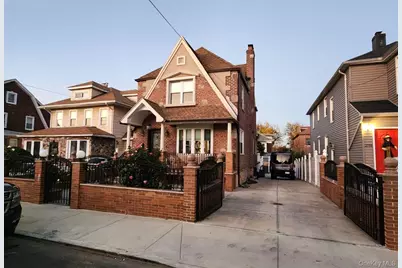27-15 Butler Street, East Elmhurst, NY 11369 - Photo 16
