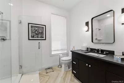 22302 Aspenwood Drive #22302, Plainview, NY 11803 - Photo 34