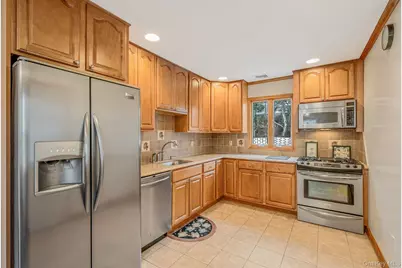 1760 Slocum Street, Hewlett, NY 11557 - Photo 4