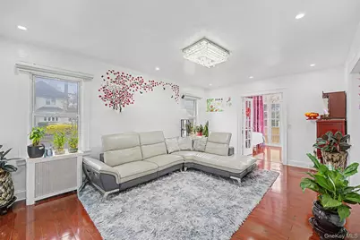 11 Baker Hill Road, Great Neck, NY 11023 - Photo 6