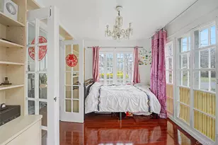 11 Baker Hill Rd, Great Neck, NY 11023 - Photo 10