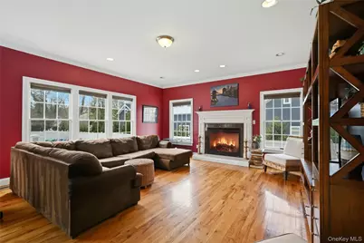20 E Main Street, Huntington, NY 11743 - Photo 10