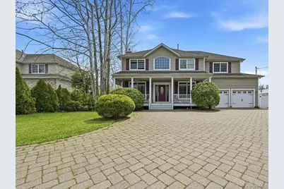 20 E Main Street, Huntington, NY 11743 - Photo 1