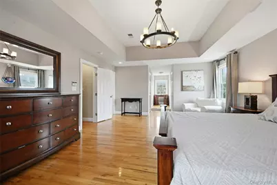20 E Main Street, Huntington, NY 11743 - Photo 12