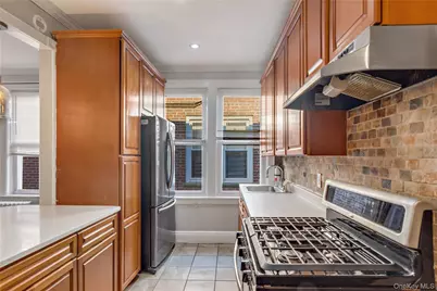 1402 Thieriot Avenue, Bronx, NY 10460 - Photo 28
