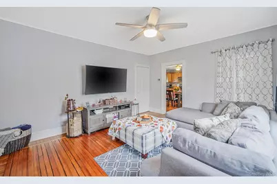 45 Maple Avenue, Patchogue, NY 11772 - Photo 4