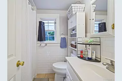 45 Maple Avenue, Patchogue, NY 11772 - Photo 8