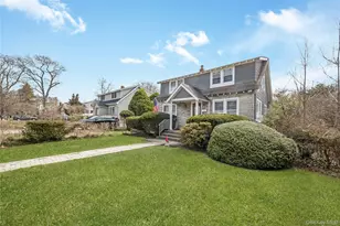 24 Bay 3rd, Islip, NY 11751 - Photo 2