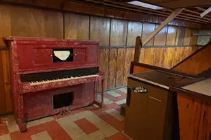 499 Old Country Rd, Deer Park, NY 11729 - Photo 12