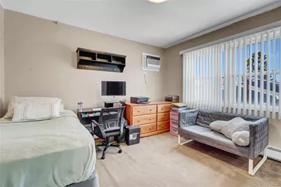 1105 N Broadway, Massapequa, NY 11758 - Photo 14