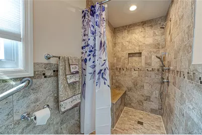 16 Sussex Lane, Lake Grove, NY 11755 - Photo 18