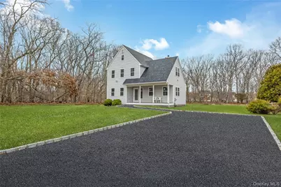 24 Buckskin Lane, Riverhead, NY 11901 - Photo 2