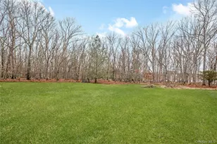 24 Buckskin Ln, Riverhead, NY 11901 - Photo 28