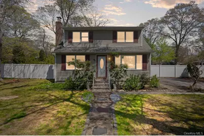 41 Babylon Street, Mastic, NY 11950 - Photo 30