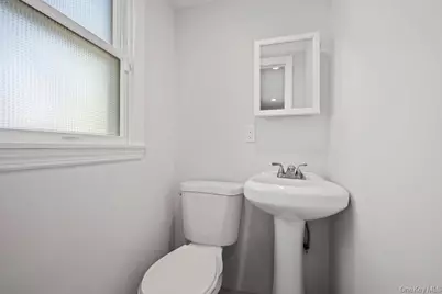 41 Babylon Street, Mastic, NY 11950 - Photo 22