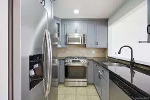 94-30 Magnolia Ct, Ozone Park, NY 11417 - Photo 10