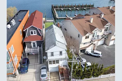 811 W Park Avenue, Long Beach, NY 11561 - Photo 1