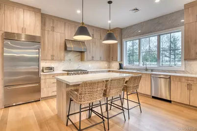 14 Happy Lane, Westhampton Beach, NY 11978 - Photo 4