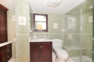 2 Oak Pl, Massapequa, NY 11758 - Photo 22