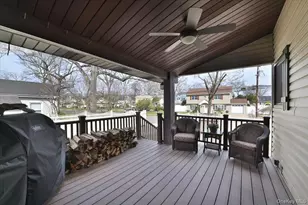 2 Oak Pl, Massapequa, NY 11758 - Photo 24