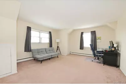 2 Oak Place, Massapequa, NY 11758 - Photo 32