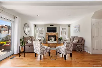 8227 265th Street, Glen Oaks, NY 11004 - Photo 10