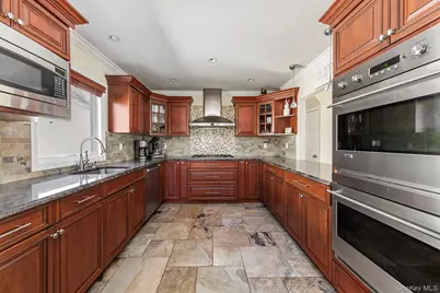 8227 265th Street, Glen Oaks, NY 11004 - Photo 4