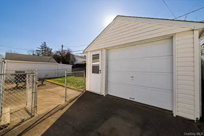 47 Hewlett Point Avenue, East Rockaway, NY 11518 - Photo 4