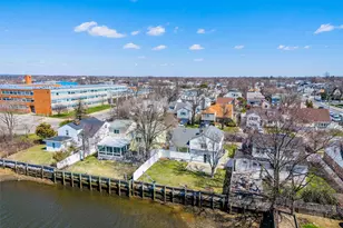 567 Oxford Rd, Cedarhurst, NY 11516 - Photo 30