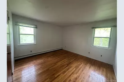 45 Hammond Road, Glen Cove, NY 11542 - Photo 6