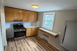 61 Hollywood Ave, Lynbrook, NY 11563 - Photo 2