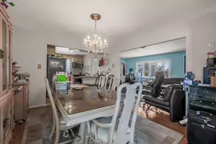 1543 Sweetman Ave, Elmont, NY 11003 - Photo 14