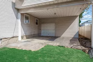 1543 Sweetman Ave, Elmont, NY 11003 - Photo 24