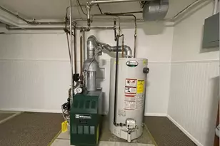 501 New Hyde Park Rd, New Hyde Park, NY 11040 - Photo 30