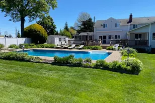 8 Hewitt Dr, Northport, NY 11768 - Photo 36