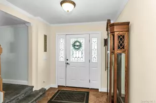 8 Hewitt Dr, Northport, NY 11768 - Photo 4