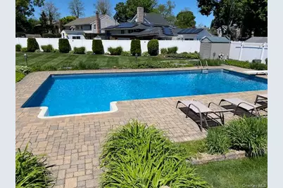 8 Hewitt Drive, Northport, NY 11768 - Photo 2