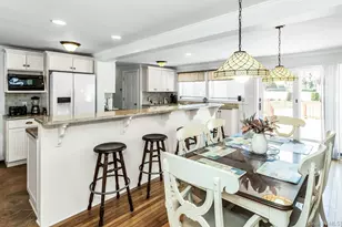 8 Hewitt Dr, Northport, NY 11768 - Photo 10