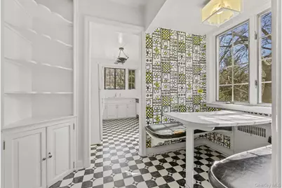 4 Tompkins Road, Scarsdale, NY 10583 - Photo 14