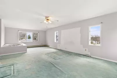 69 Amsterdam Road, Smithtown, NY 11787 - Photo 14